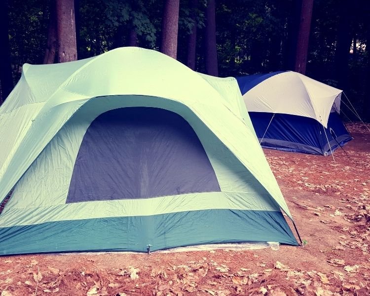 Hvor må man slå telt op i Danmark?